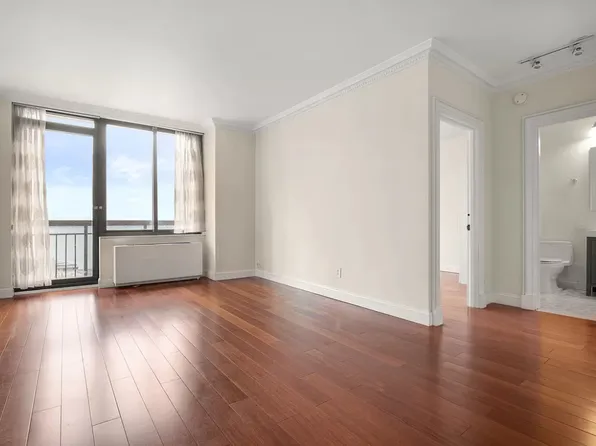 99 Battery Place image 2 of 13