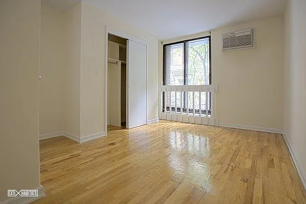 Rented by Citi Habitats | media 37