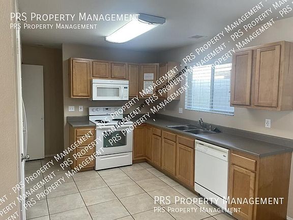 4th image of 630 E Jensen St Unit 144