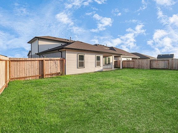 5th image of 706 Boer Plains Dr