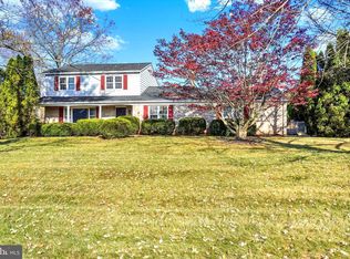 1326 Greenbriar Rd, Manchester, PA 17404