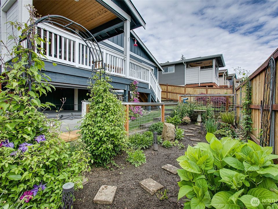 1st image of 822 Blackwood Court