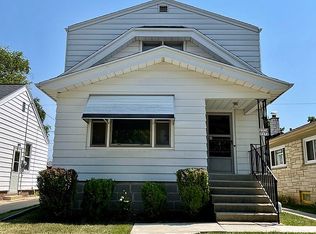 2372 S 77th St, West Allis, WI 53219