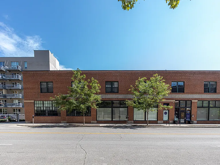 Station 121 — Photo 35