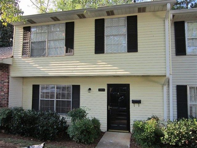 1st image of 303 Cabaret Ct