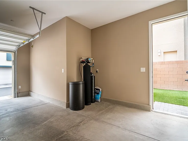 11250 Cactus Tower Ave #101 — Photo 17
