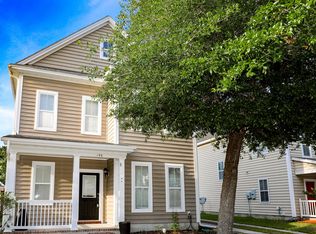 196 Avonshire Dr, Summerville, SC 29483