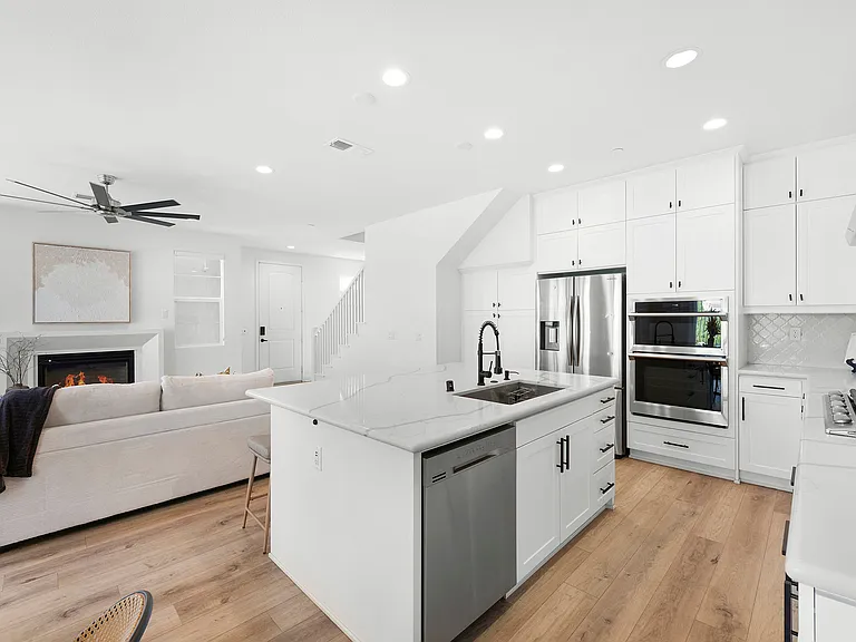 3030 Villeta Ave — Photo 8