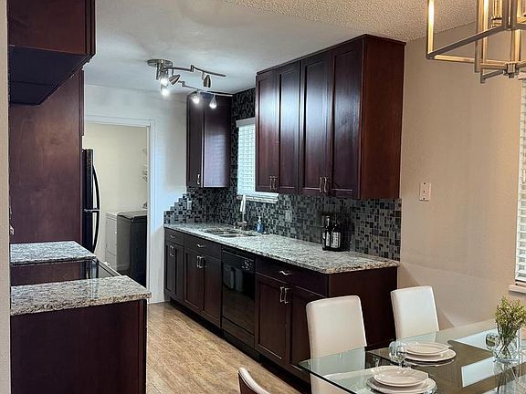 2nd image of 9978 Appletree Place