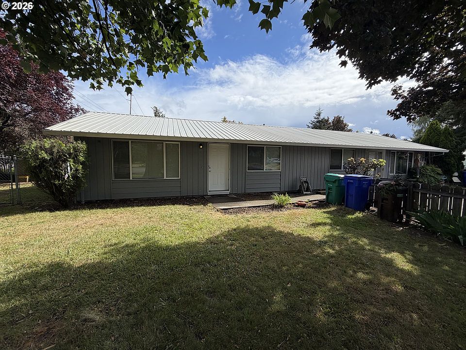 1st image of 1760 SE 9th St