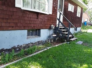 608 Dover Rd, Dexter, ME 04930