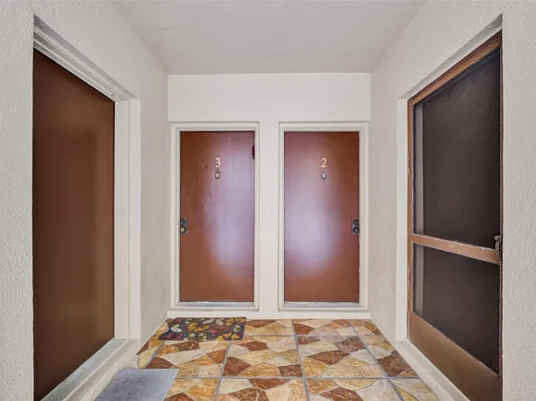 4040 N Hills Drive #2, Hollywood, FL 33021