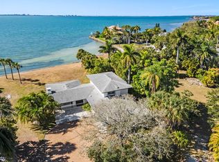 700 Indian Beach Cir, Sarasota, FL 34234