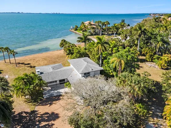 700 Indian Beach Cir, Sarasota, FL 34234