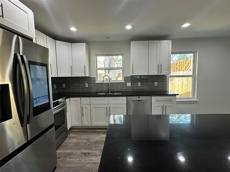 908 Plateau Cir — Photo 10