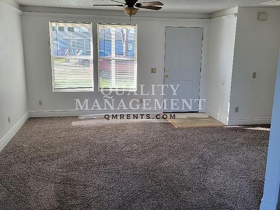 5th image of 624 W Dewey Ave