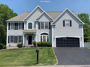 4 Amanda Way, Niskayuna, NY 12309