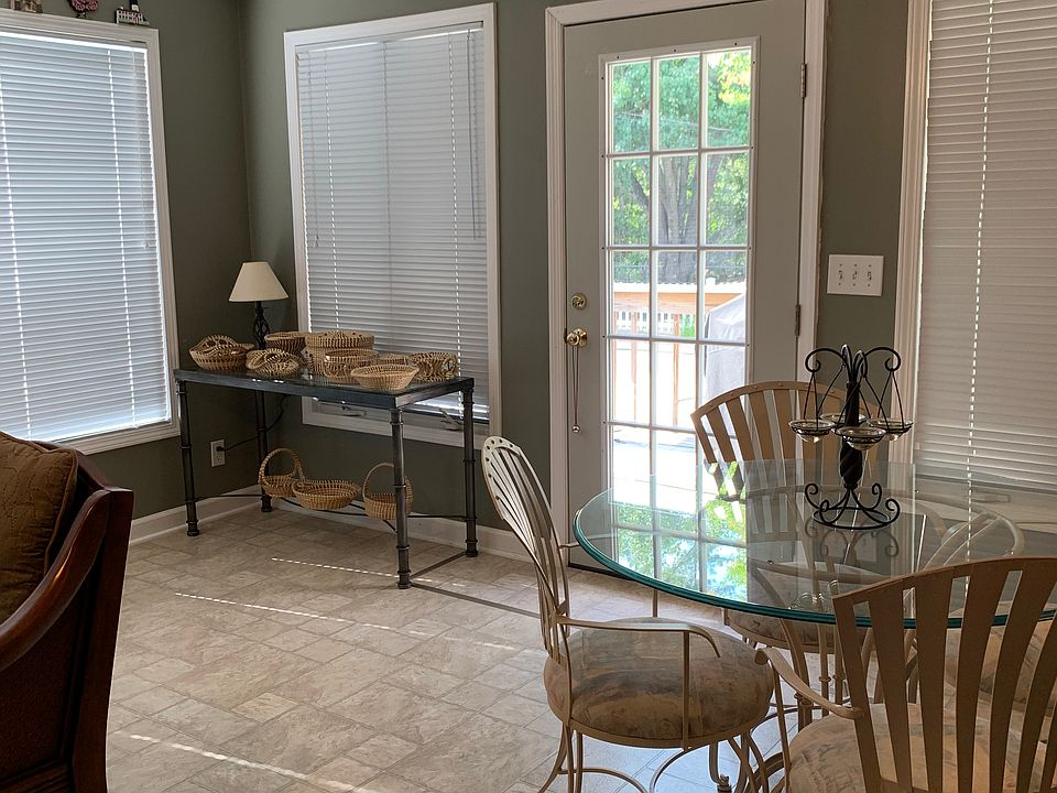 Breakfast nook in sunroom
