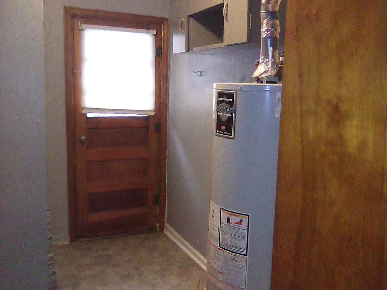 516 E 23rd St #1 — Photo 3
