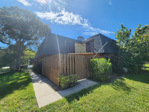 28 Cedar Dunes Dr