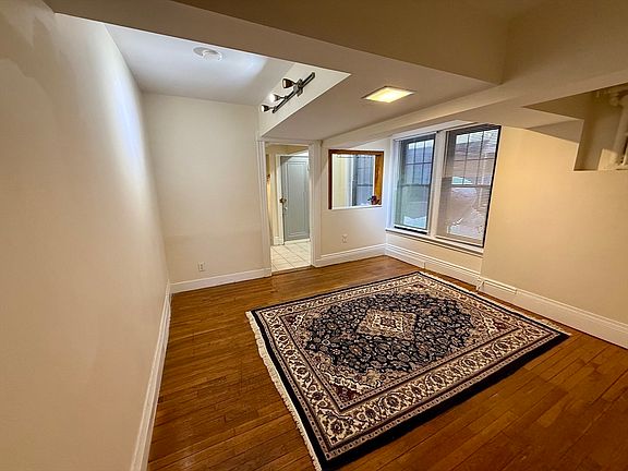 3rd image of 1754 Commonwealth Ave APT B