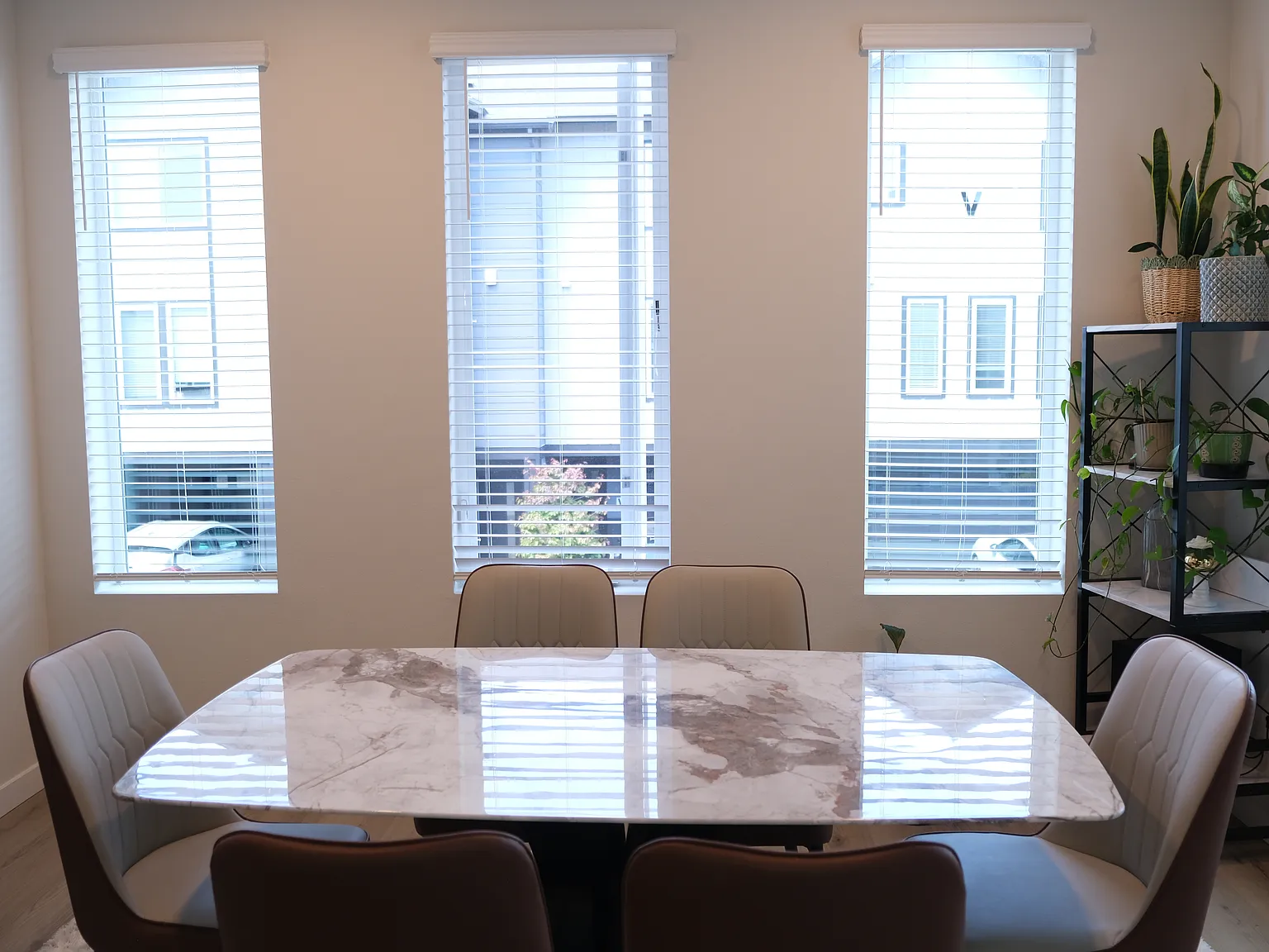 4 bed, 3.5 bath, 1880 sqft, $3,500 — Photo 4
