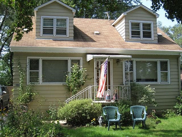 1st image of 308 Oak Ave
