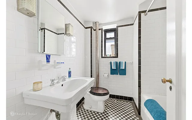 Sold by Douglas Elliman | media 42