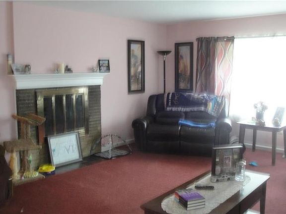 4th image of 1500 Marigold Dr