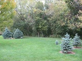 5427 Ponderosa Dr, West Des Moines, IA 50266