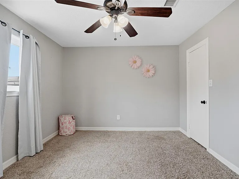 2938 Camelot Ln — Photo 25