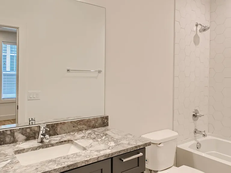 411 Serenity Ln — Photo 25