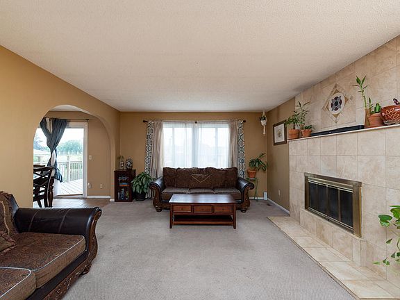 4th image of 6000 Candlewood Ct N