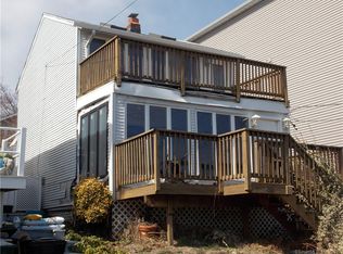32 Hillside Ave, Milford, CT 06460