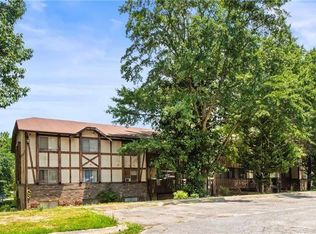 1308 Camelot Dr, Atlanta, GA 30349