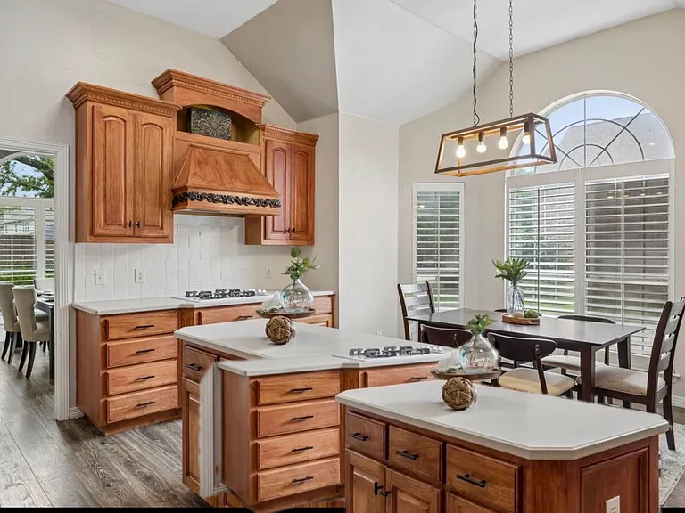 1760 Wind Hill Rd — Photo 11