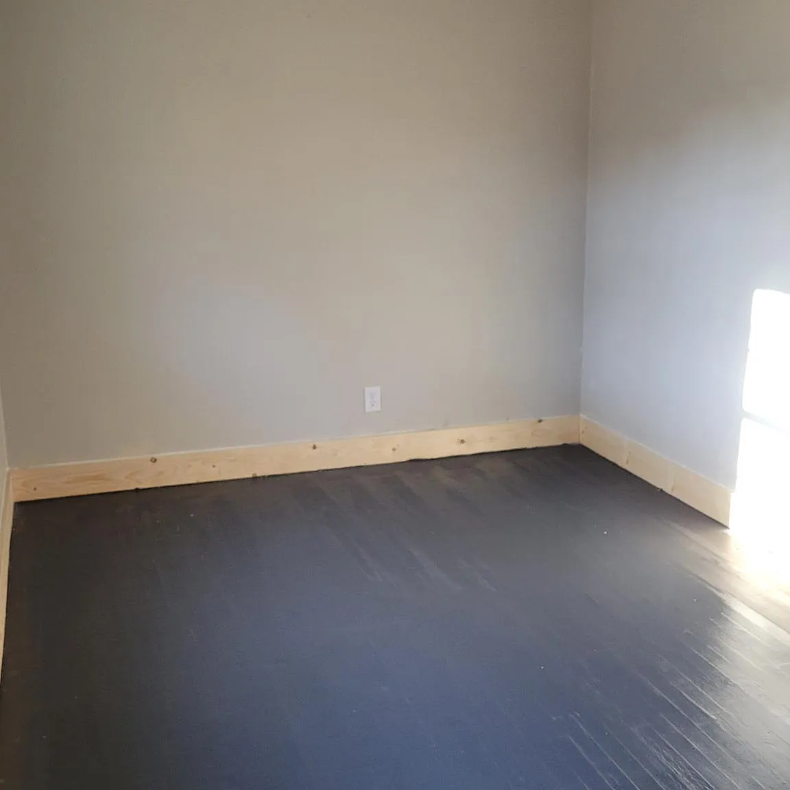 2730 Baltimore Ave — Photo 1