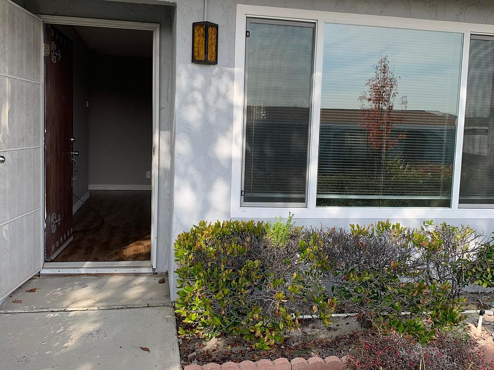1st image of 3511 Pear Blossom Ave