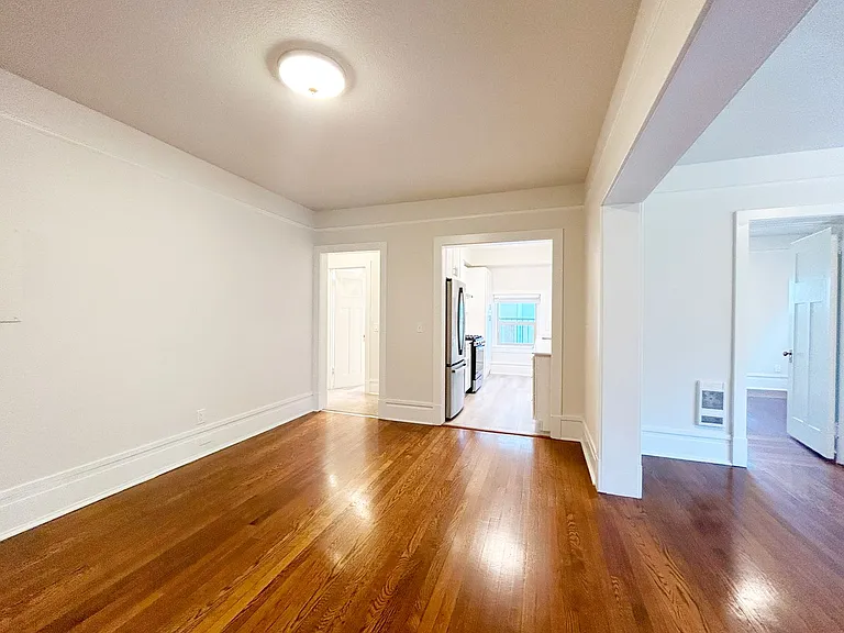 The New Carroll Apartments — Photo 55
