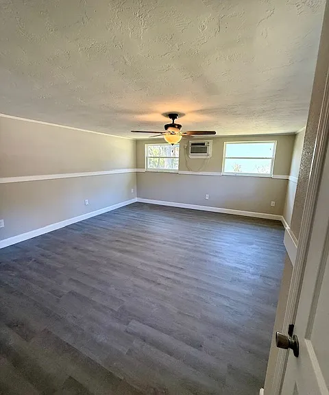 20 NE 3rd St #4-6 — Photo 8