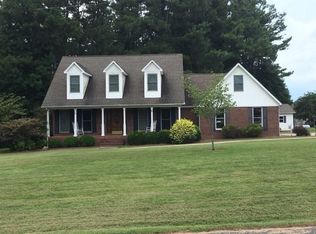 67 Lalla Ln, Mayfield, KY 42066