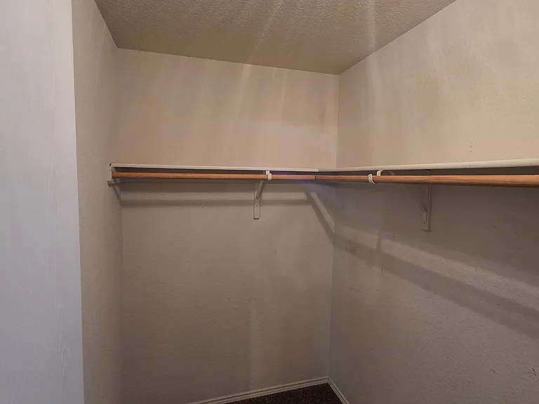 8138 Mossberg Dr — Photo 23