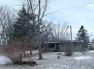 W731 Blackhawk Ln, Berlin, WI 54923