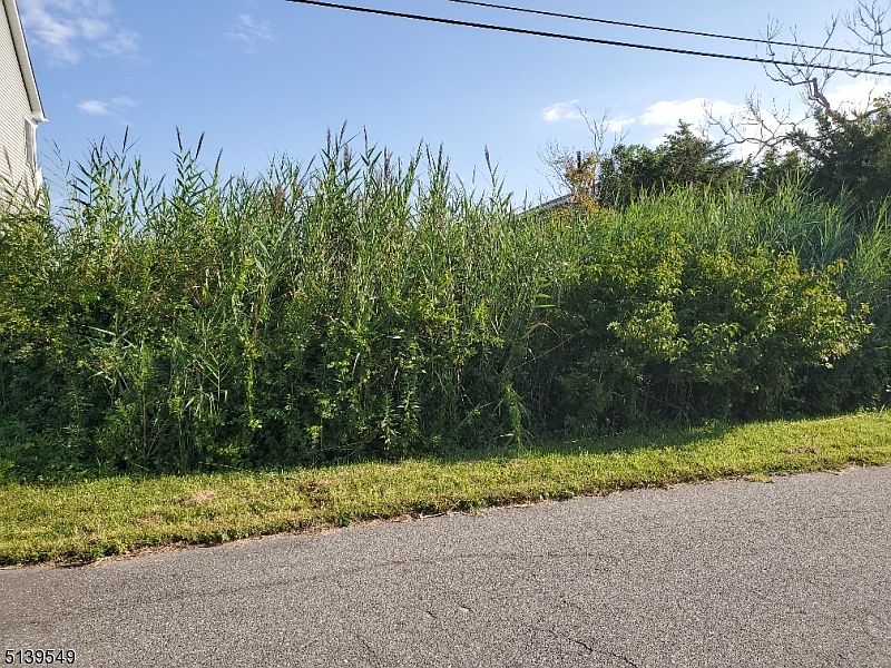 1st image of 00 Main St