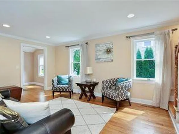11 Richards Ave, Stamford, CT 06905