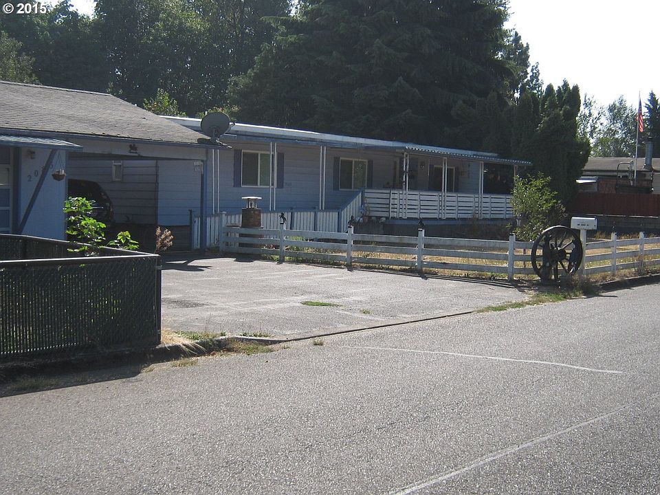 2nd image of 2085 Inland Way