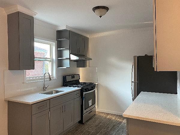 1st image of 21-09 146th St Floor 2