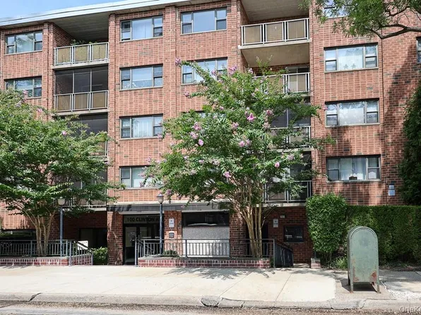 100 Clinton Avenue #2T, Mineola, NY 11501