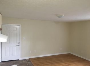 606 Colonial Rd SW APT 3, Abingdon, VA 24210