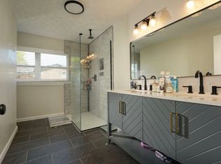 2100 Cherry St, Hurricane, WV 25526